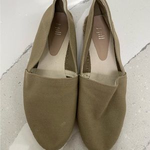 J.Jill Relaxed Canvas Espadrilles. Size 9. Taupe Color. New